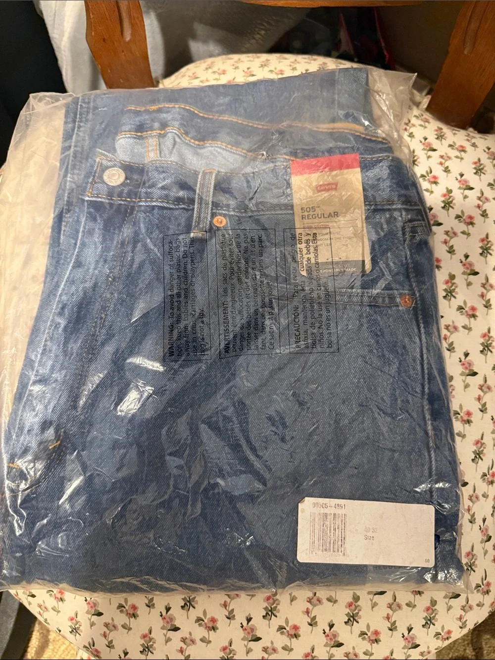 Levi's Men's Straight 505 Jeans in Blue new in package still